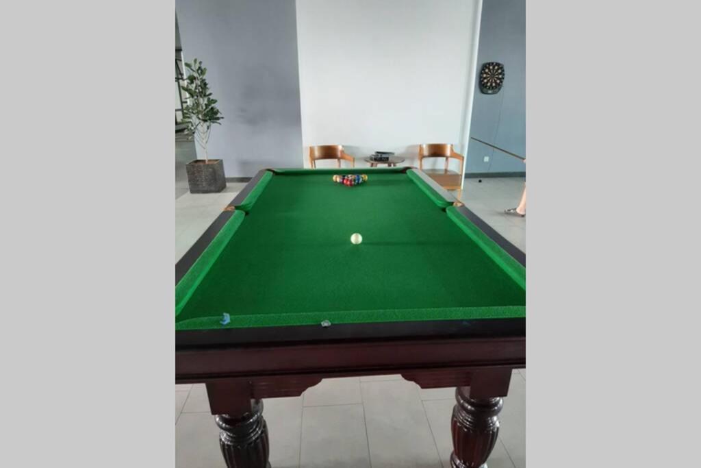 Apple Home 2 at Menara Simfoni, King Size Bed, Cheras, Nexflix, Wifi, Parking Seri Kembangan Luaran gambar