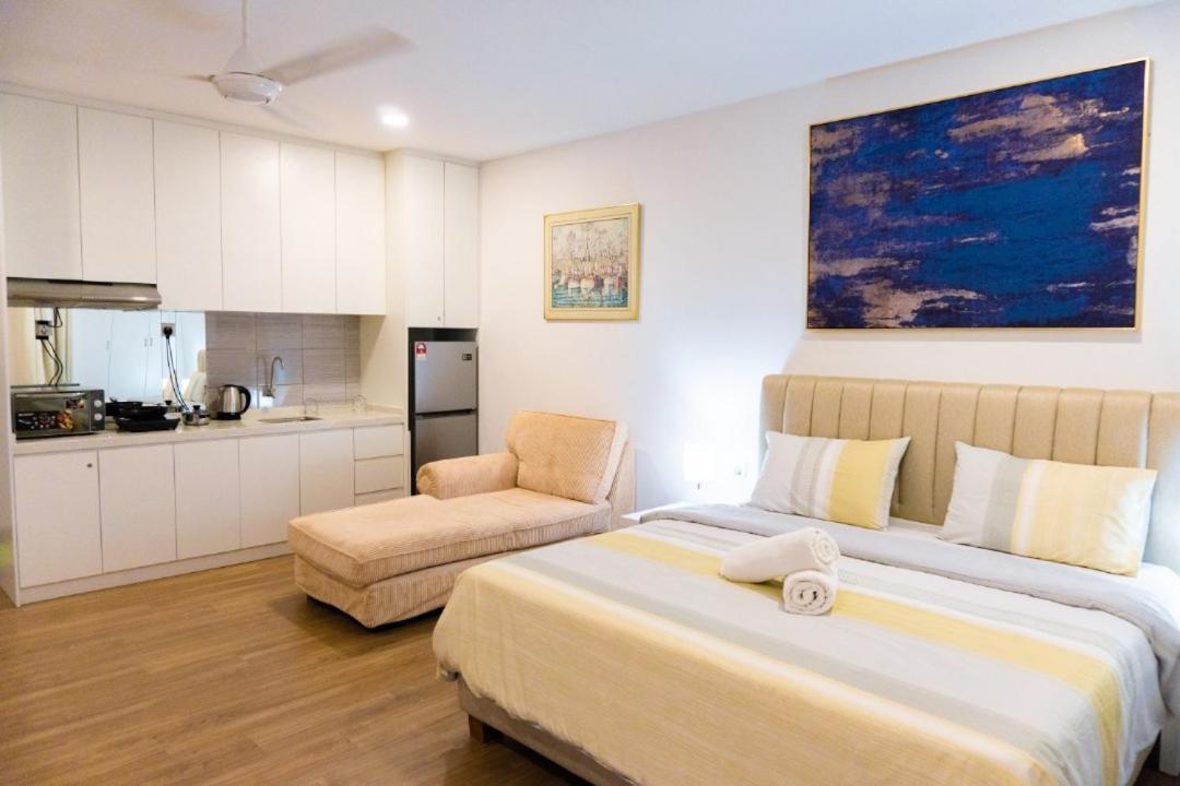 Apple Home 2 at Menara Simfoni, King Size Bed, Cheras, Nexflix, Wifi, Parking Seri Kembangan Luaran gambar