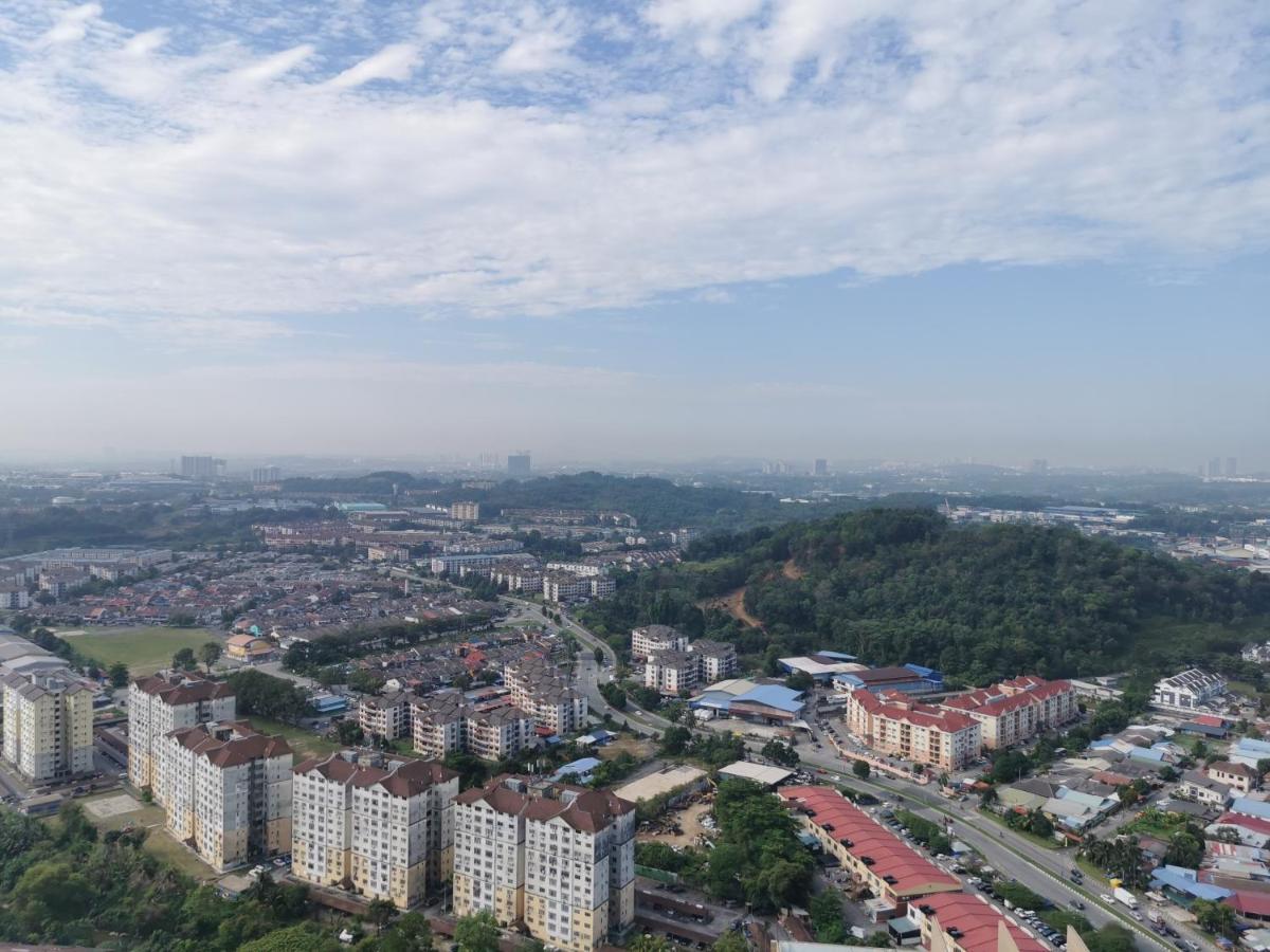 Apple Home 2 at Menara Simfoni, King Size Bed, Cheras, Nexflix, Wifi, Parking Seri Kembangan Luaran gambar
