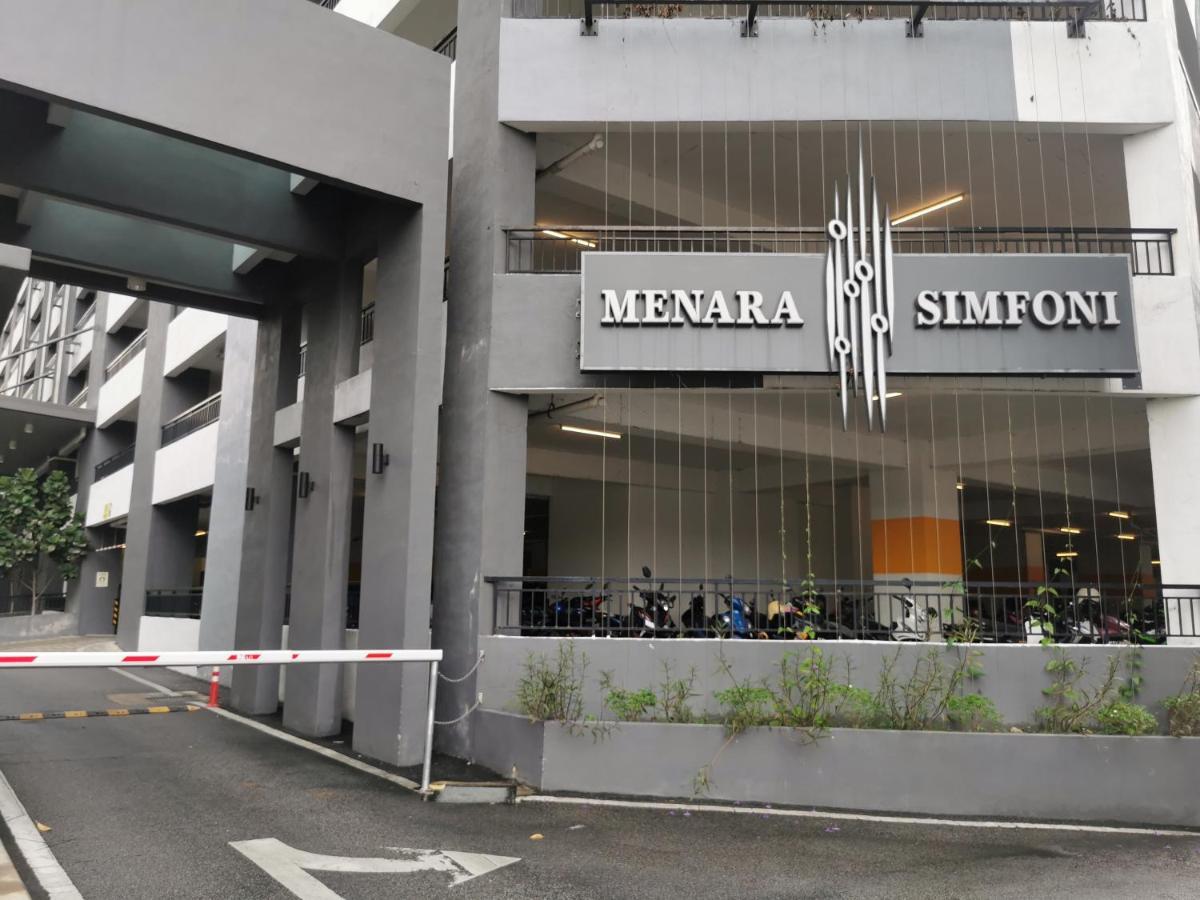 Apple Home 2 at Menara Simfoni, King Size Bed, Cheras, Nexflix, Wifi, Parking Seri Kembangan Luaran gambar